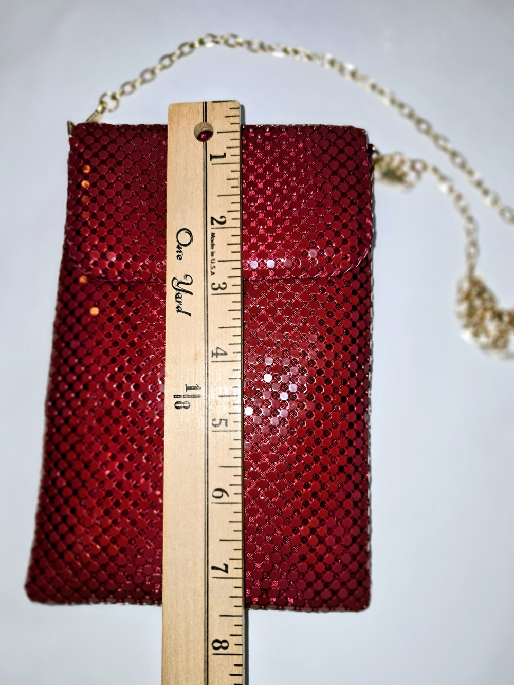 Woman's Red Crystal Mesh Crossbody Bag with Gold Chain Shoulder Strap Phone Bag - Picture 6 of 9